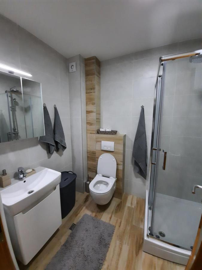 Apartman Bulevar Sarajevo - Free Parking Екстериор снимка