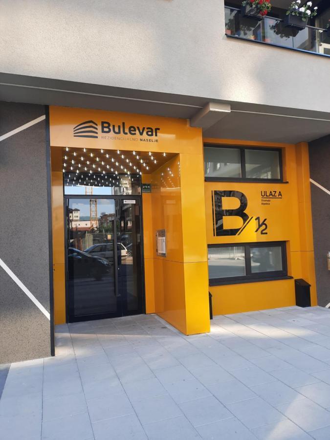 Apartman Bulevar Sarajevo - Free Parking Екстериор снимка