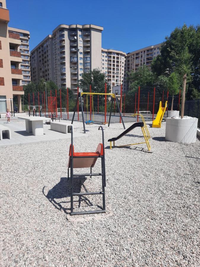 Apartman Bulevar Sarajevo - Free Parking Екстериор снимка