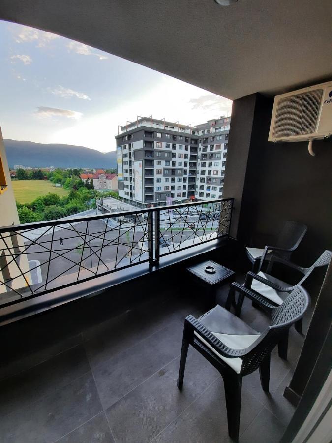 Apartman Bulevar Sarajevo - Free Parking Apartment Екстериор снимка