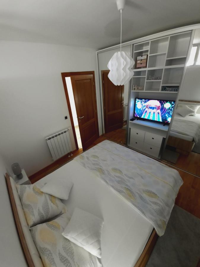 Apartman Bulevar Sarajevo - Free Parking Екстериор снимка