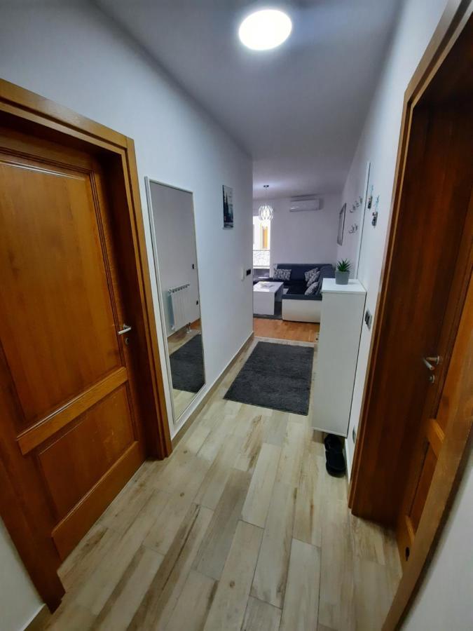 Apartman Bulevar Sarajevo - Free Parking Екстериор снимка